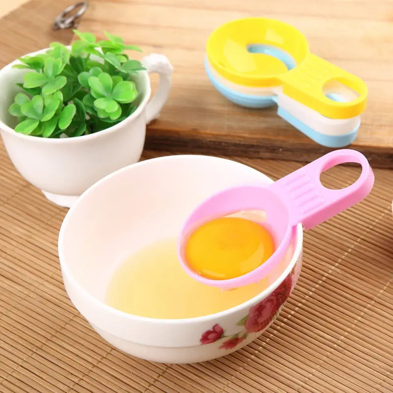 Creative Egg White Separator Kitchen Baking Tool (1PC)